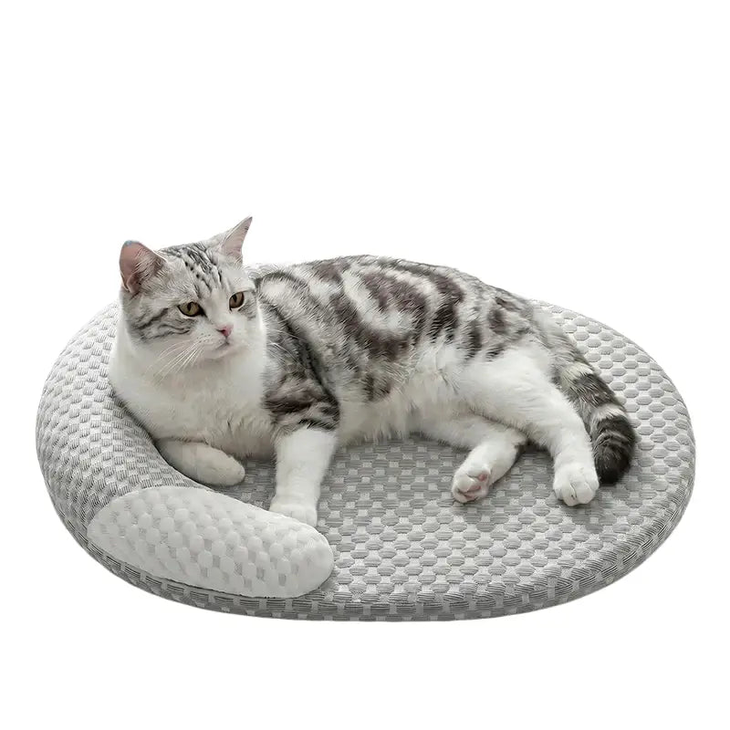 Cooling Dog Bed Summer Ice Silk Cat Mat Oval Pet Nest Breathable Heat Dissipation Cooling Pad for Small Medium Large